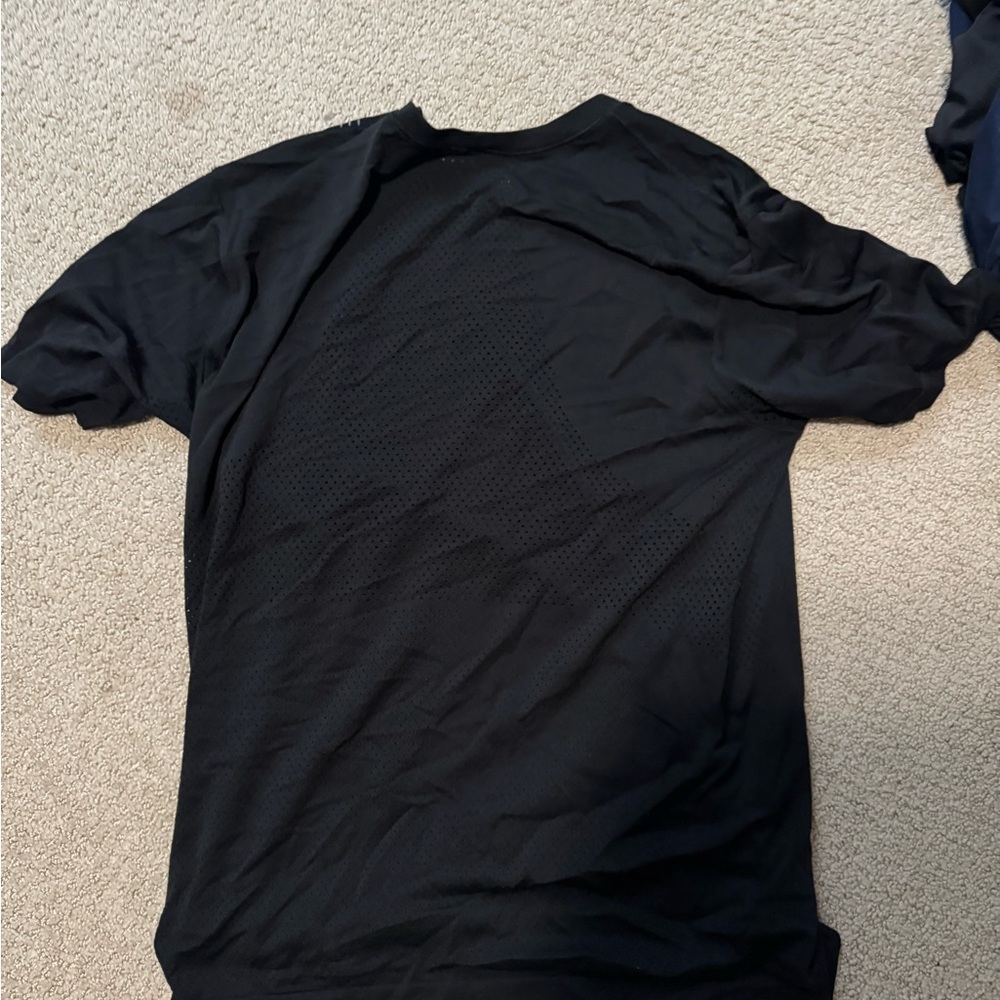 Men's Lululemon Black Shirt